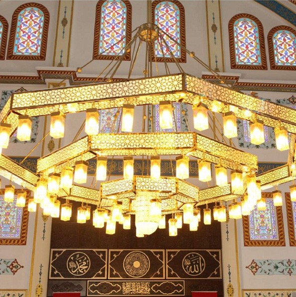 Ayetli Cami Avizeleri