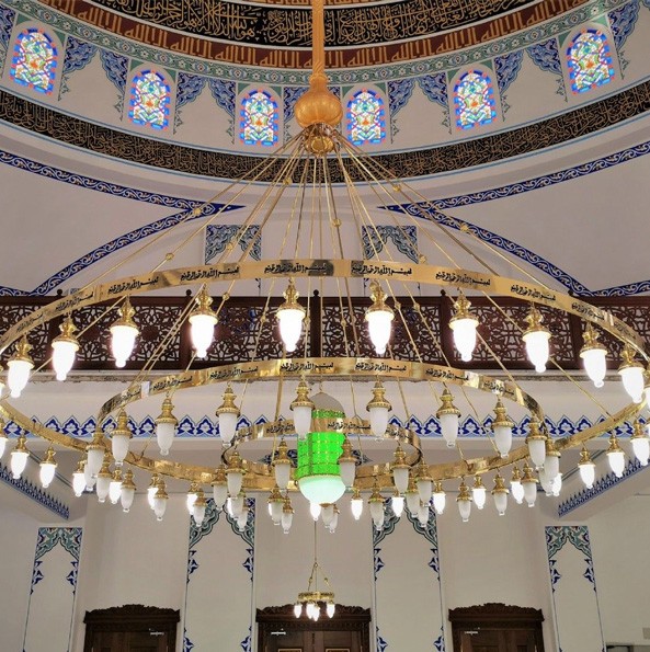 Kutulu Cami Avizeleri